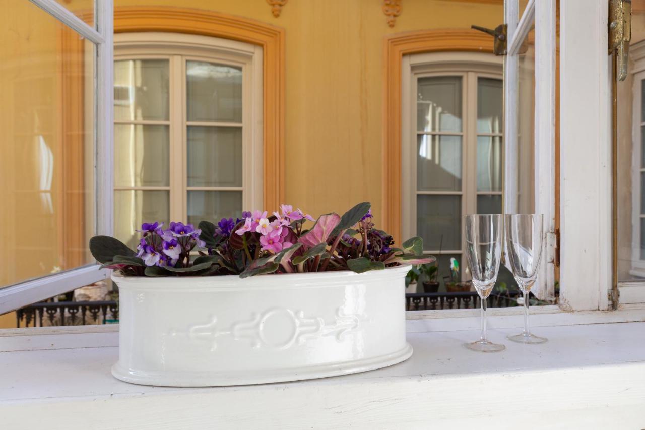 Puerta De Larios: Central Three-Bedroom Apartment With Balconies And Patio Málaga Esterno foto