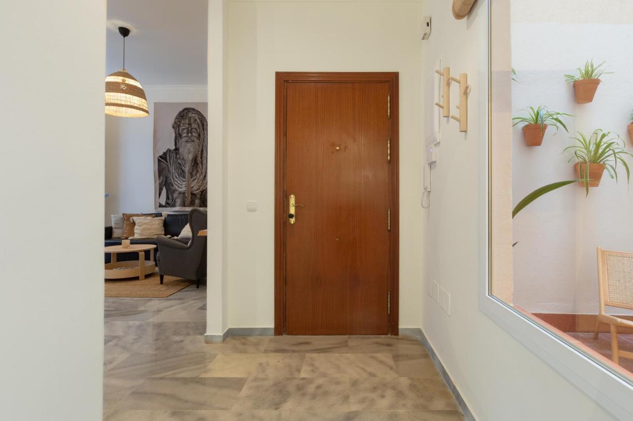 Puerta De Larios: Central Three-Bedroom Apartment With Balconies And Patio Málaga Esterno foto