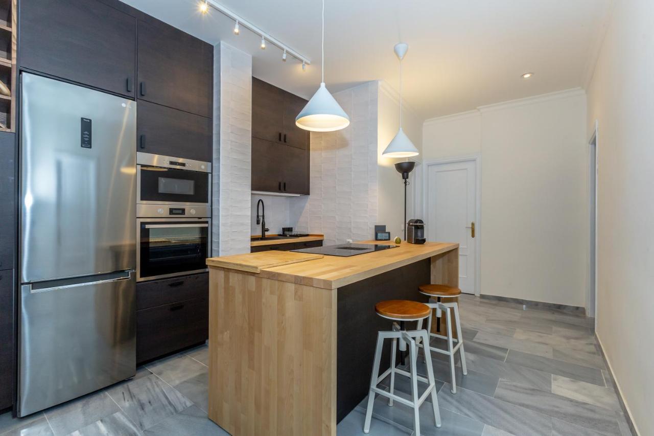 Puerta De Larios: Central Three-Bedroom Apartment With Balconies And Patio Málaga Esterno foto